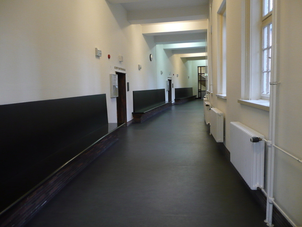 Flur 1. Obergeschoss vor den Strafsitzungssälen